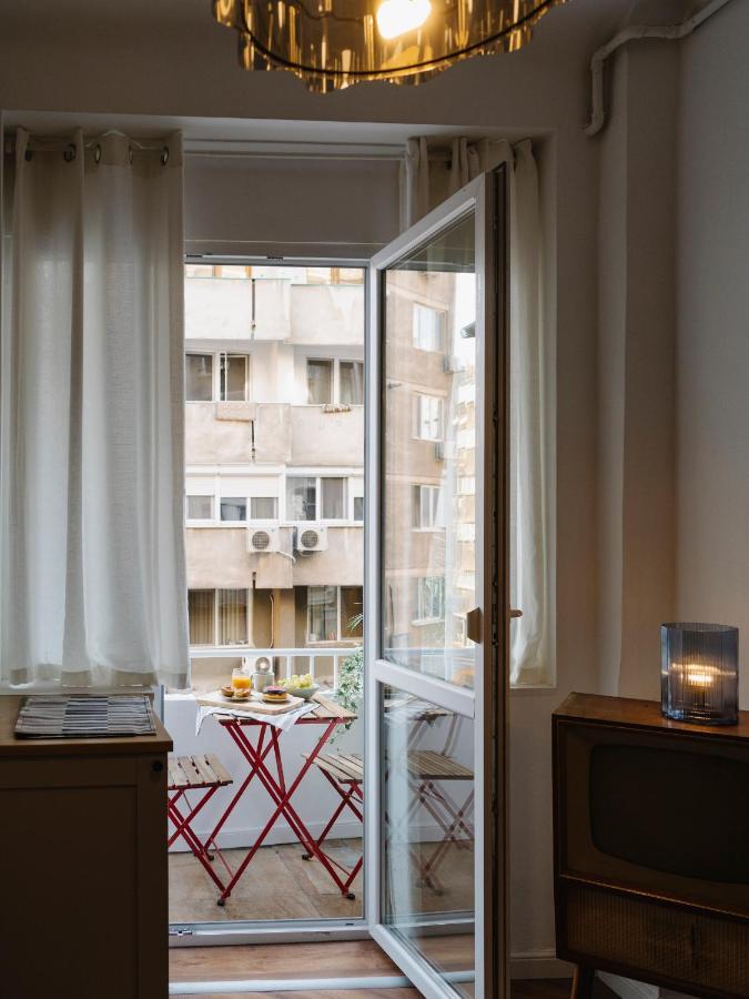 Lovely Vintage Double Studio In City Center Bukarest Exteriör bild
