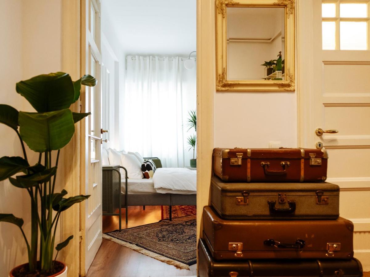 Lovely Vintage Double Studio In City Center Bukarest Exteriör bild