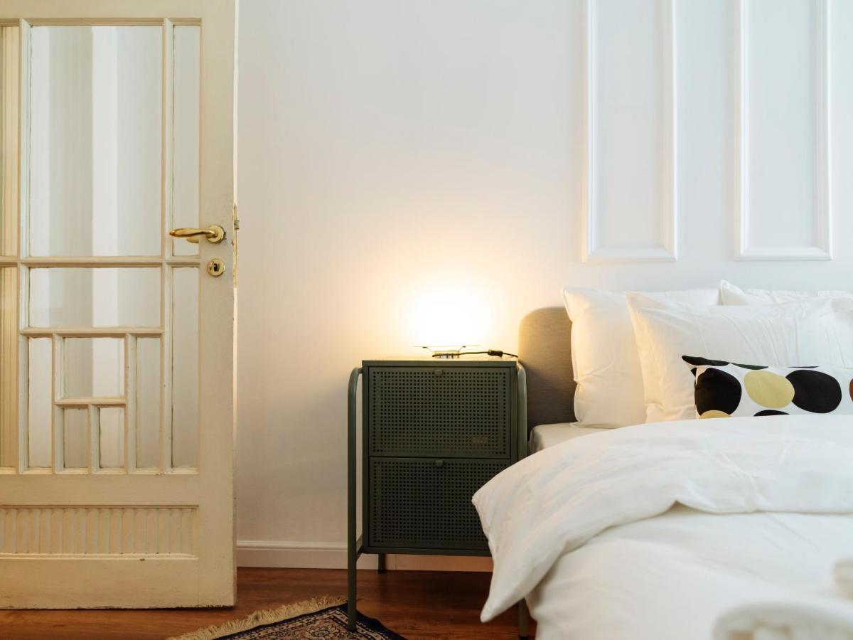 Lovely Vintage Double Studio In City Center Bukarest Exteriör bild
