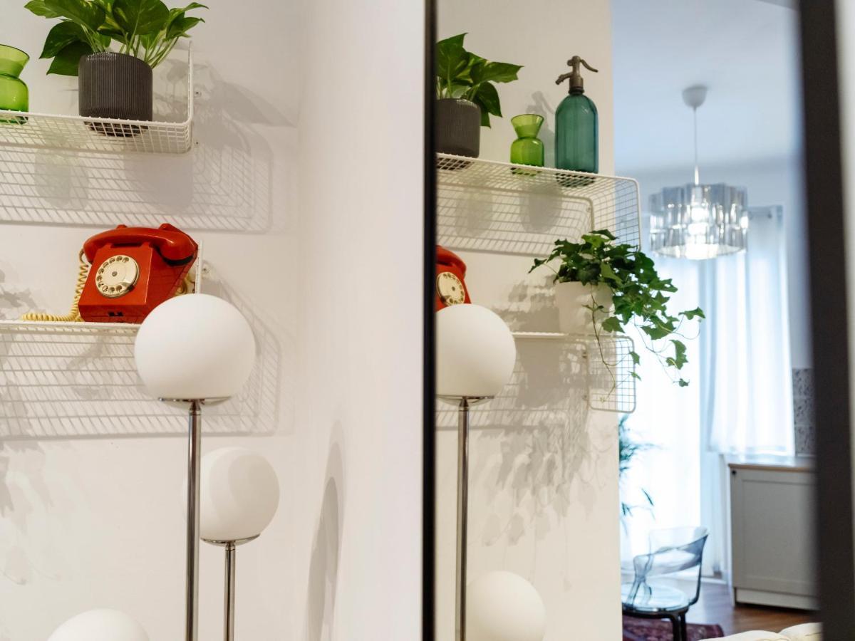 Lovely Vintage Double Studio In City Center Bukarest Exteriör bild